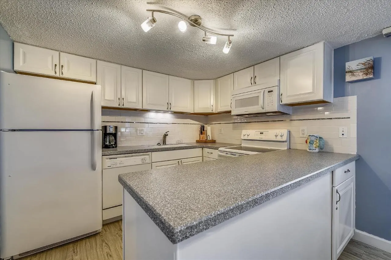 Recently Renovated 2Bd, Sleeps 6 Pinnacle Port, With Boat Ramp Condo Panama City Beach