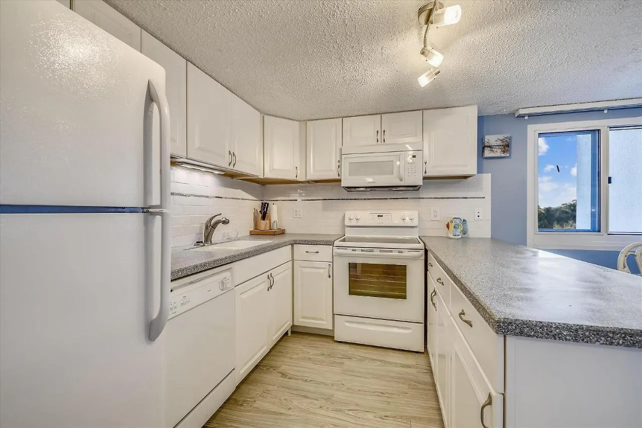 Recently Renovated 2Bd, Sleeps 6 Pinnacle Port, With Boat Ramp Condo Panama City Beach United States